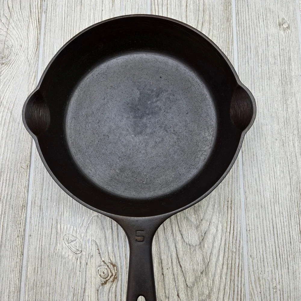 Vintage Griswold No. 5 Small Block Logo Cast‎ Iron Skillet Erie PA 724 No Spin